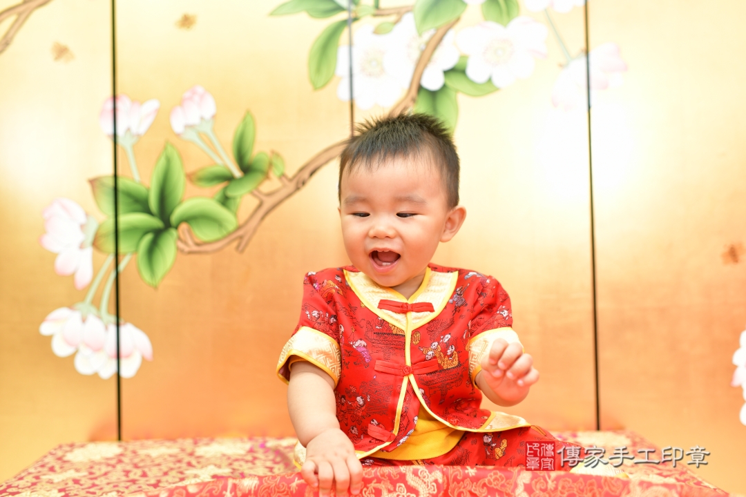 傳家台中店、抓周、古裝禮服照 傳家台中店、抓周、古裝禮服照