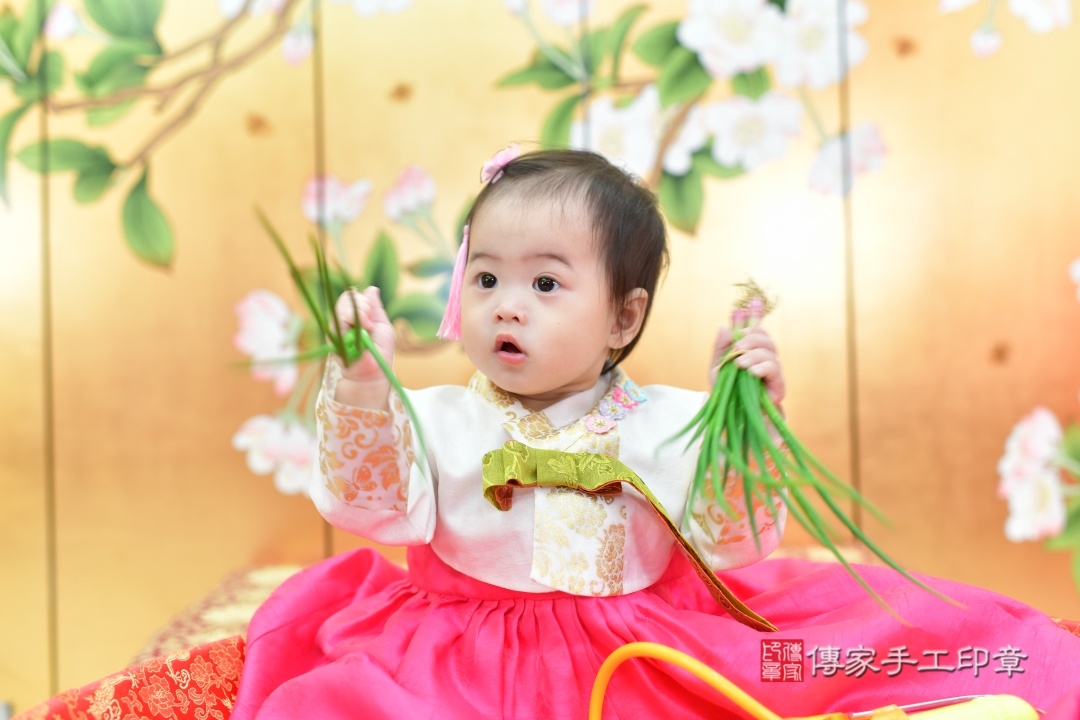 傳家台中店、抓周、古裝禮服照 傳家台中店、抓周、古裝禮服照
