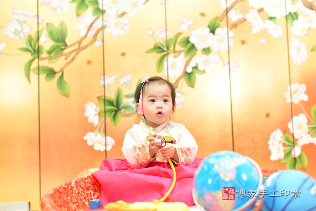 傳家台中店、抓周、古裝禮服照 傳家台中店、抓周、古裝禮服照