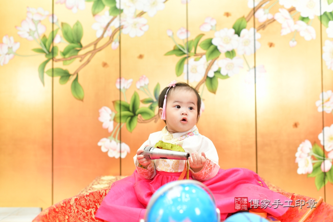 傳家台中店、抓周、古裝禮服照 傳家台中店、抓周、古裝禮服照