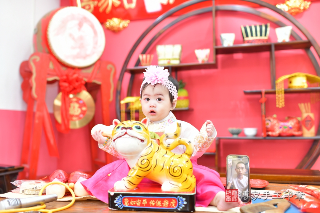 傳家台中店、抓周、古裝禮服照 傳家台中店、抓周、古裝禮服照