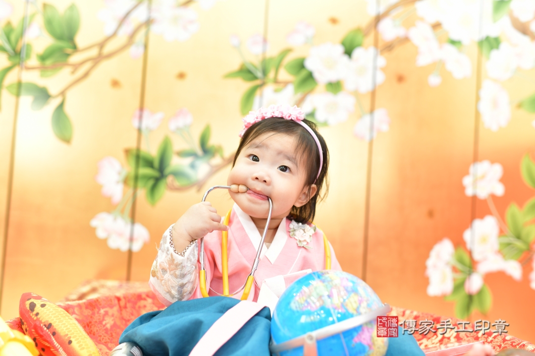 傳家台中店、抓周、古裝禮服照 傳家台中店、抓周、古裝禮服照