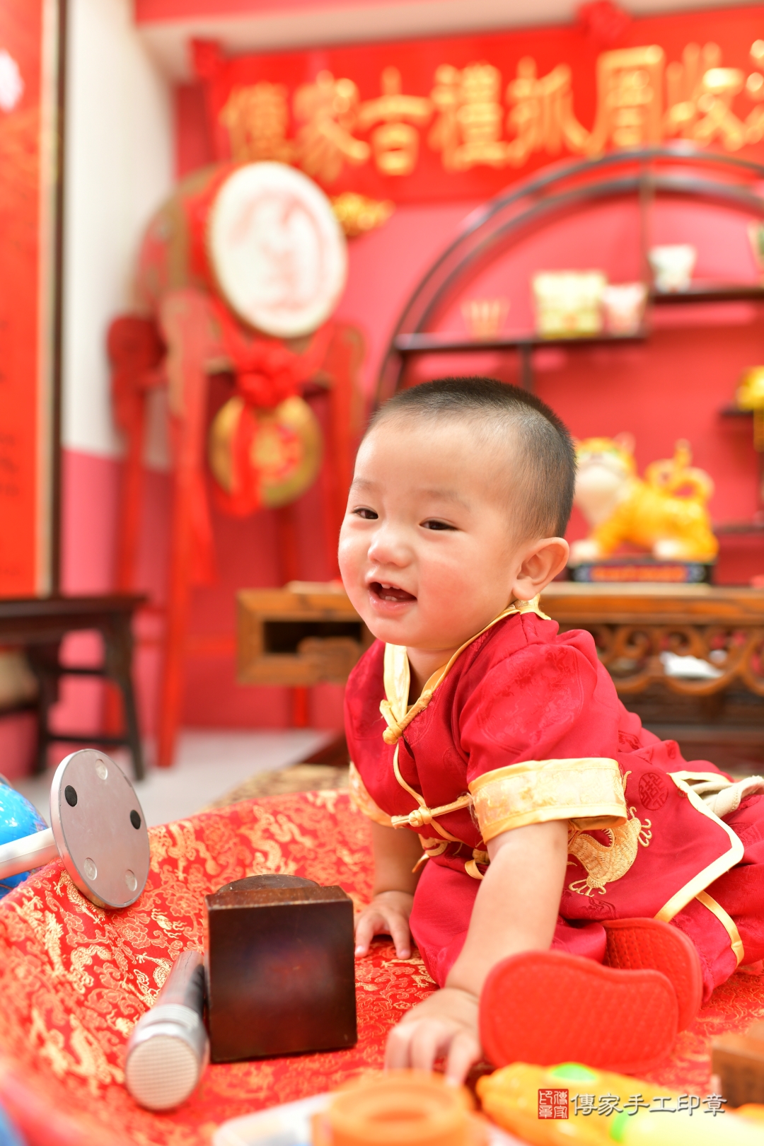 傳家台中店、抓周、古裝禮服照 傳家台中店、抓周、古裝禮服照