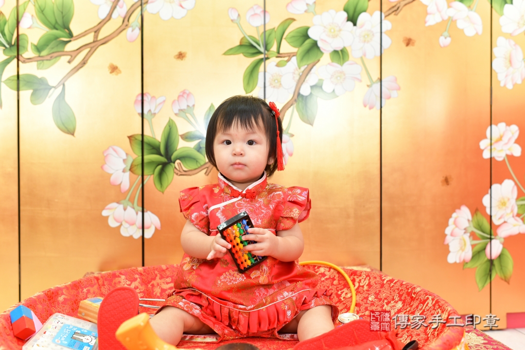 傳家台中店、抓周、古裝禮服照