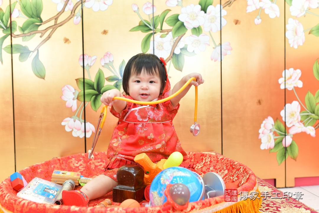 傳家台中店、抓周、古裝禮服照