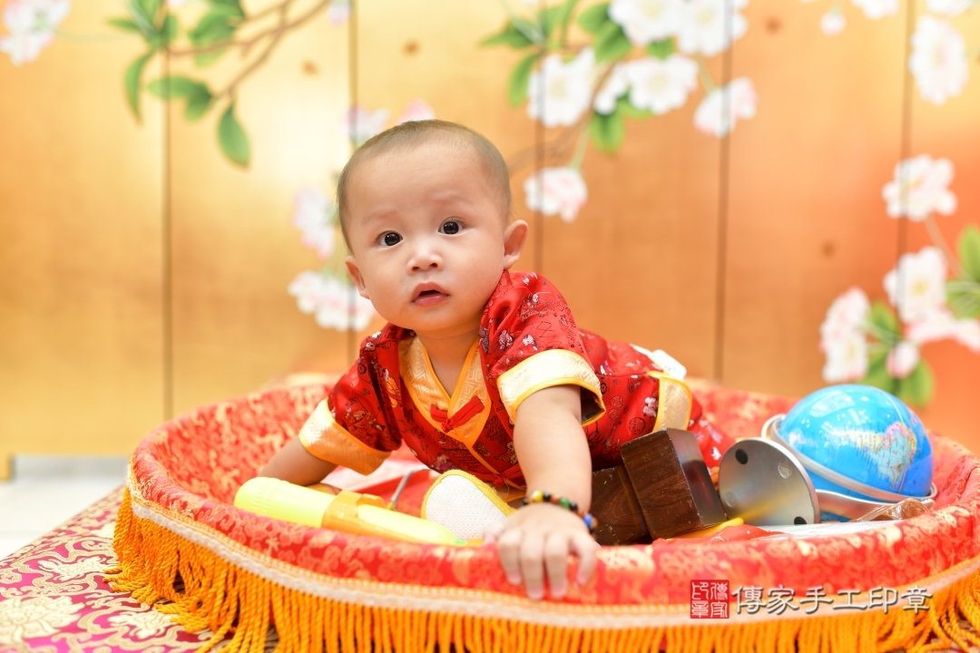 傳家台中店、抓周、古裝禮服照