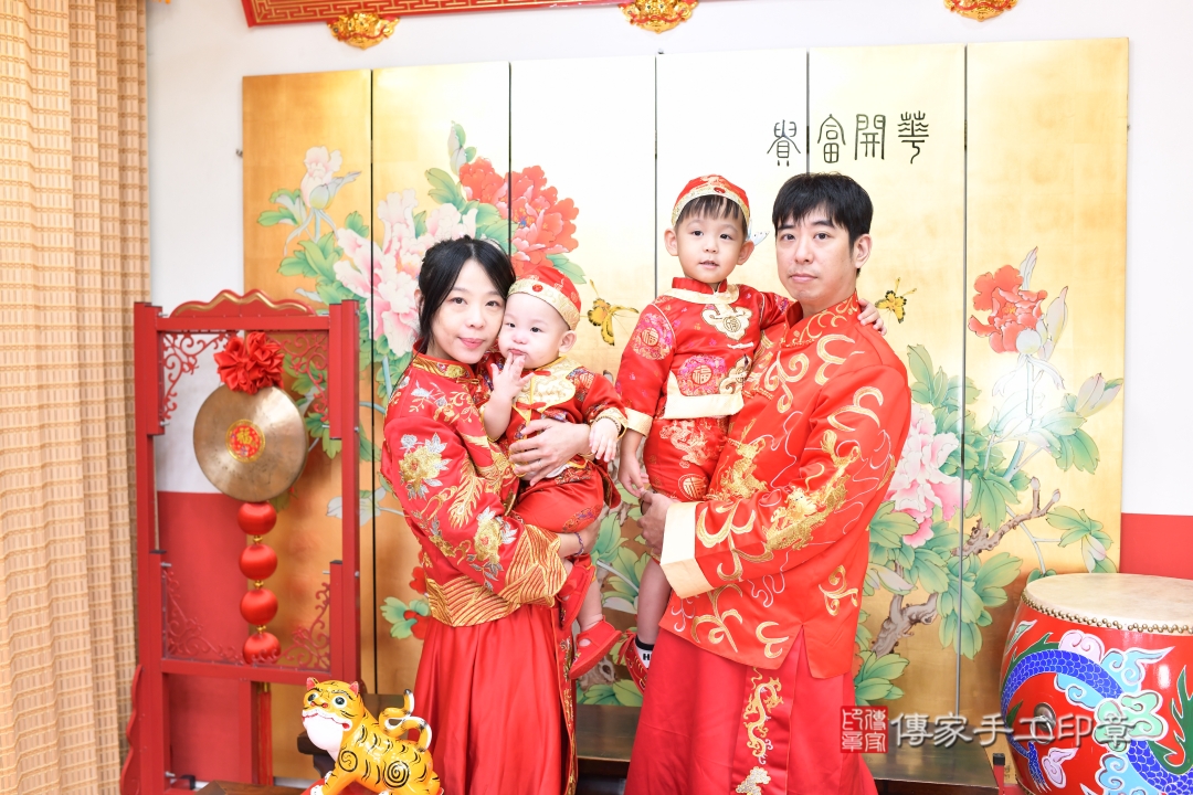 傳家台北店、抓周、古裝禮服照