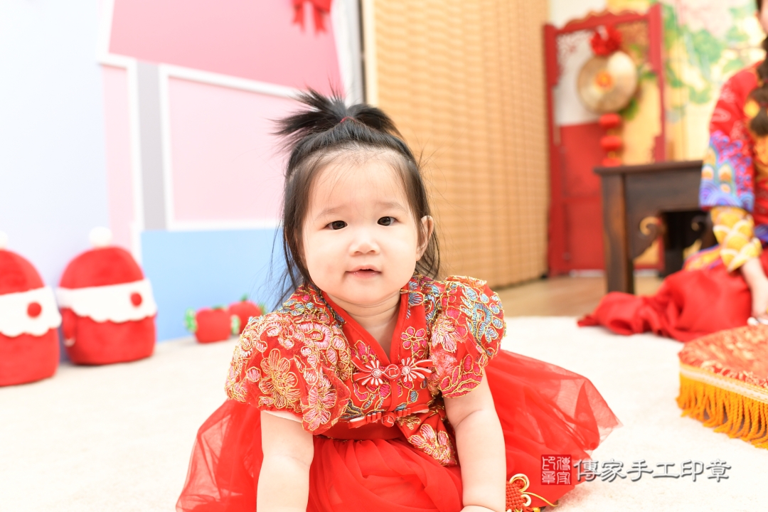 傳家台北店、抓周、古裝禮服照