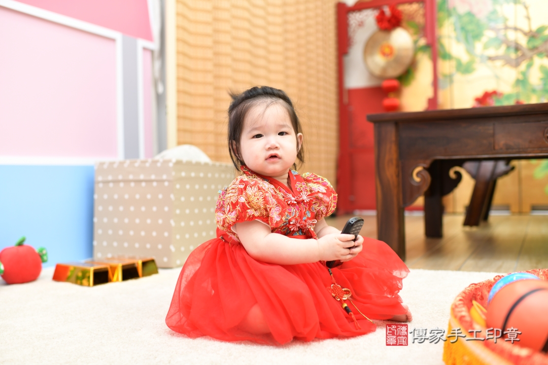 傳家台北店、抓周、古裝禮服照