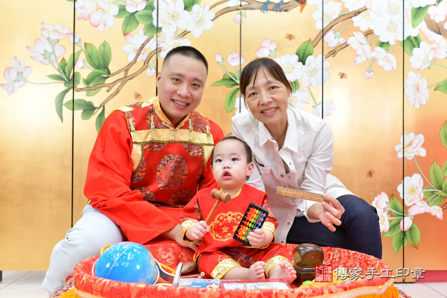 傳家台中店、抓周、古裝禮服照