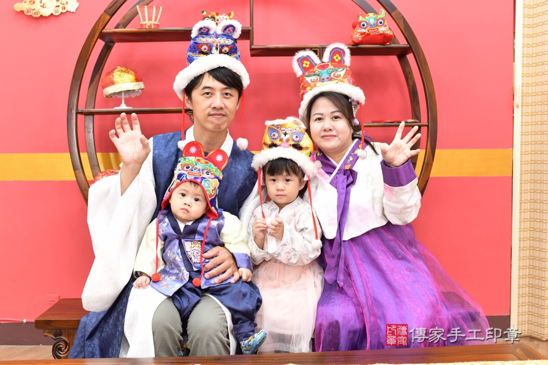 傳家台北店、抓周、古裝禮服照