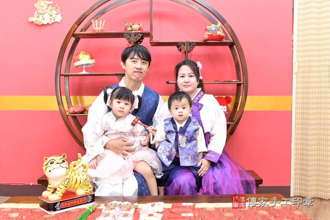 傳家台北店、抓周、古裝禮服照