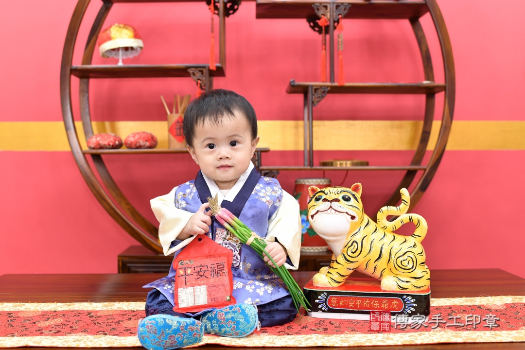 傳家台北店、抓周、古裝禮服照