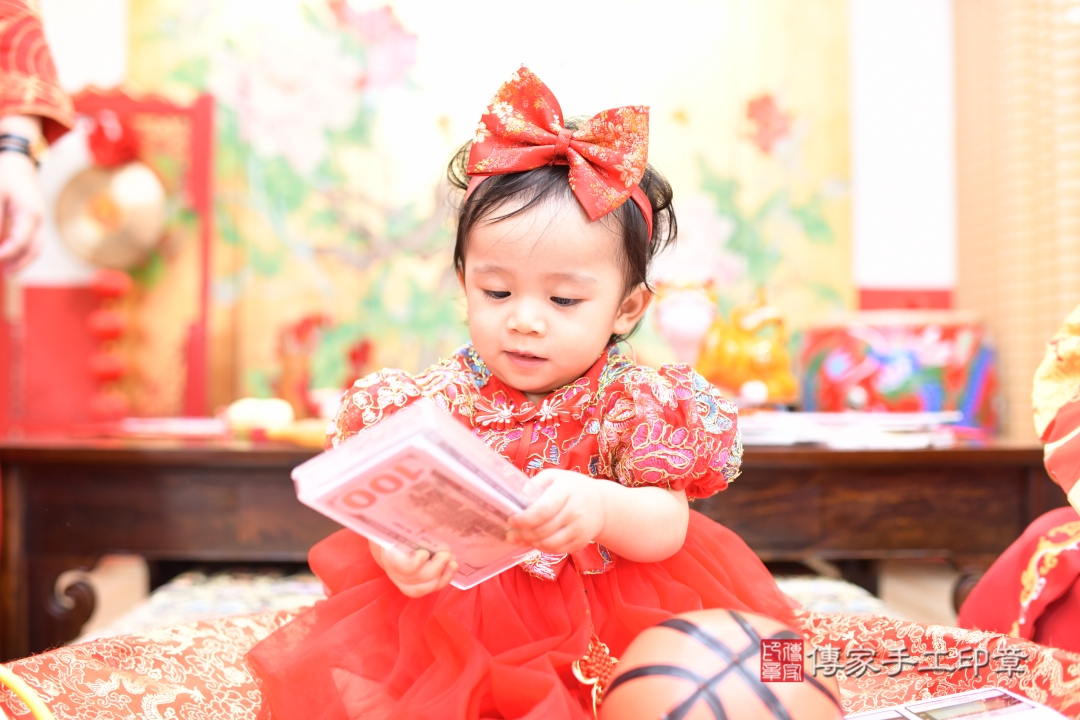 傳家台北店、抓周、古裝禮服照 傳家台北店、抓周、古裝禮服照