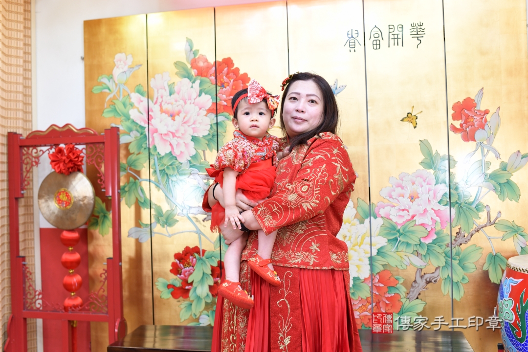 傳家台北店、抓周、古裝禮服照 傳家台北店、抓周、古裝禮服照