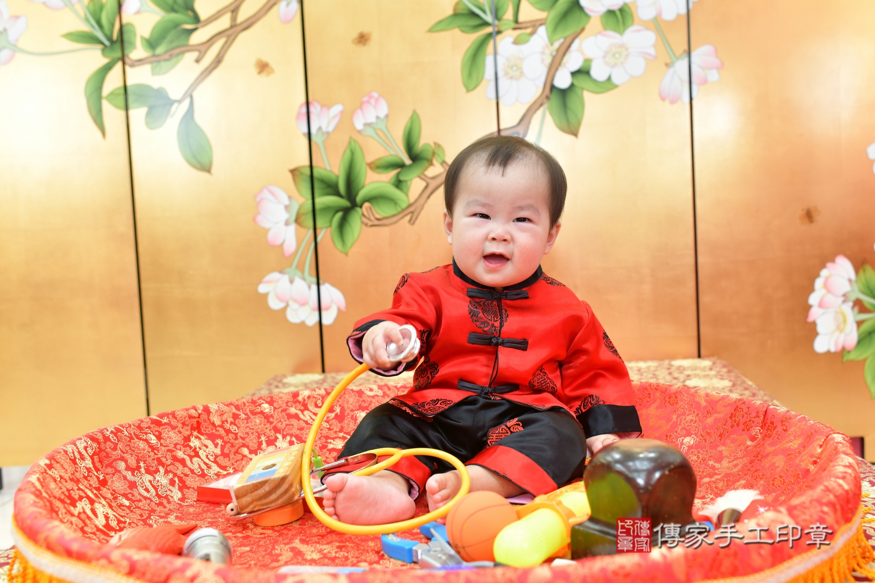 傳家台中店、抓周、古裝禮服照