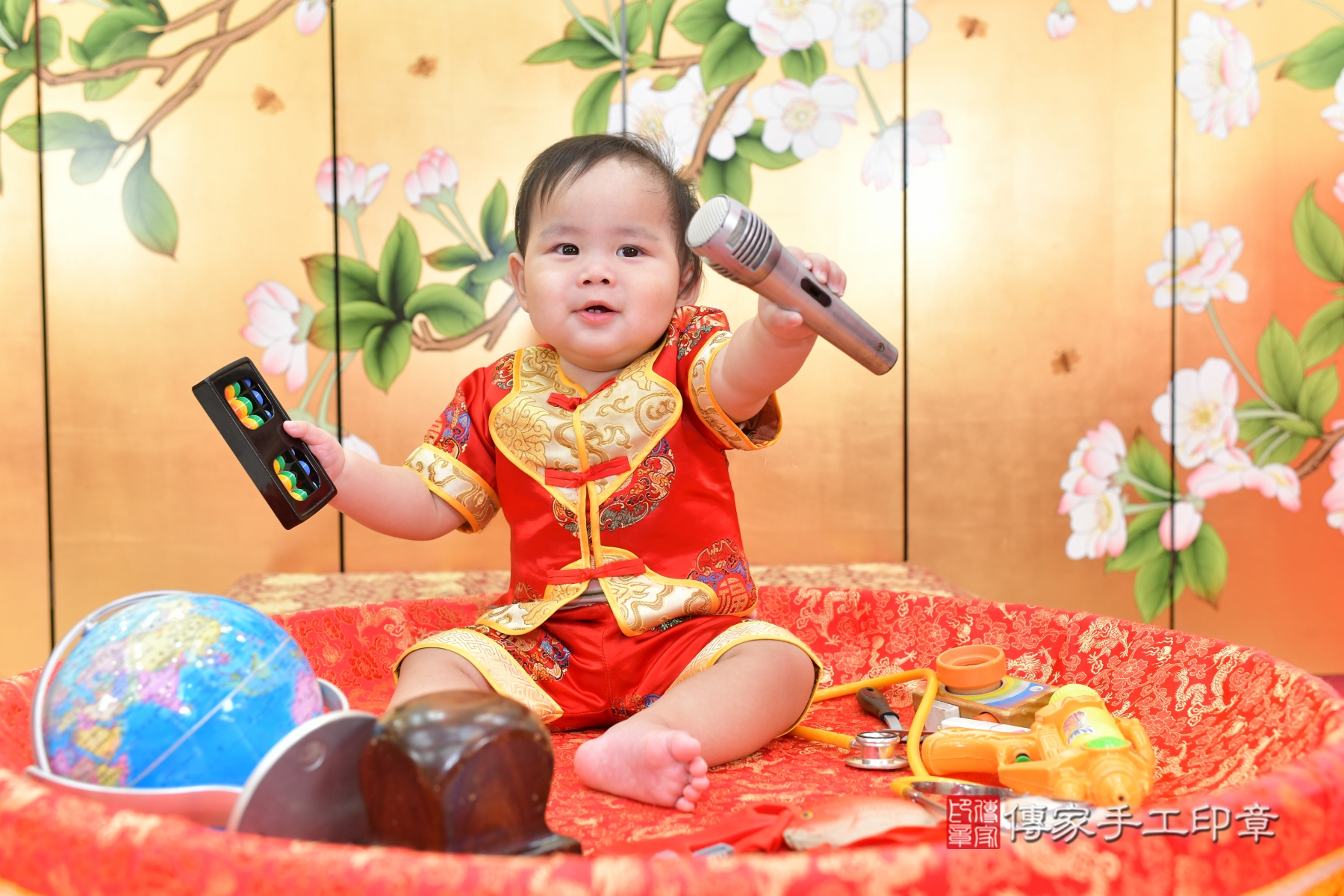 傳家台中店、抓周、古裝禮服照