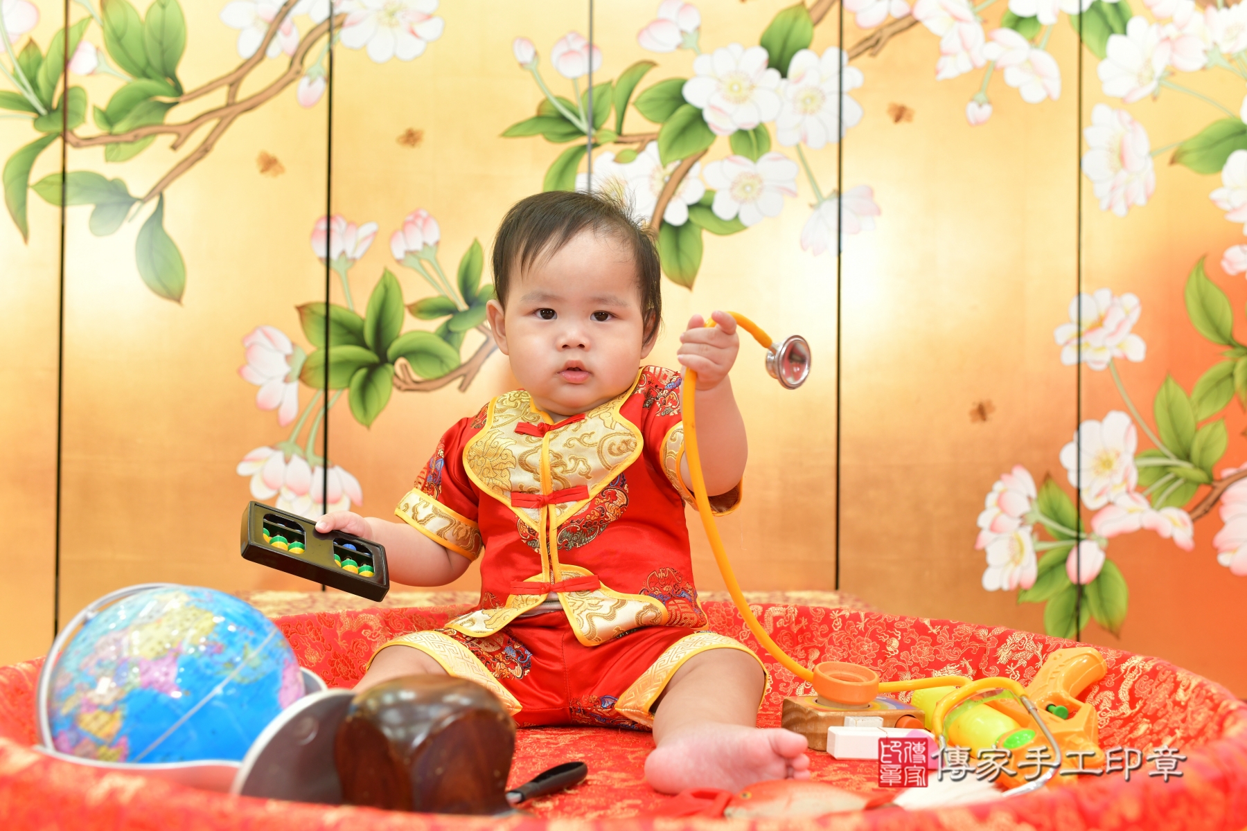 傳家台中店、抓周、古裝禮服照