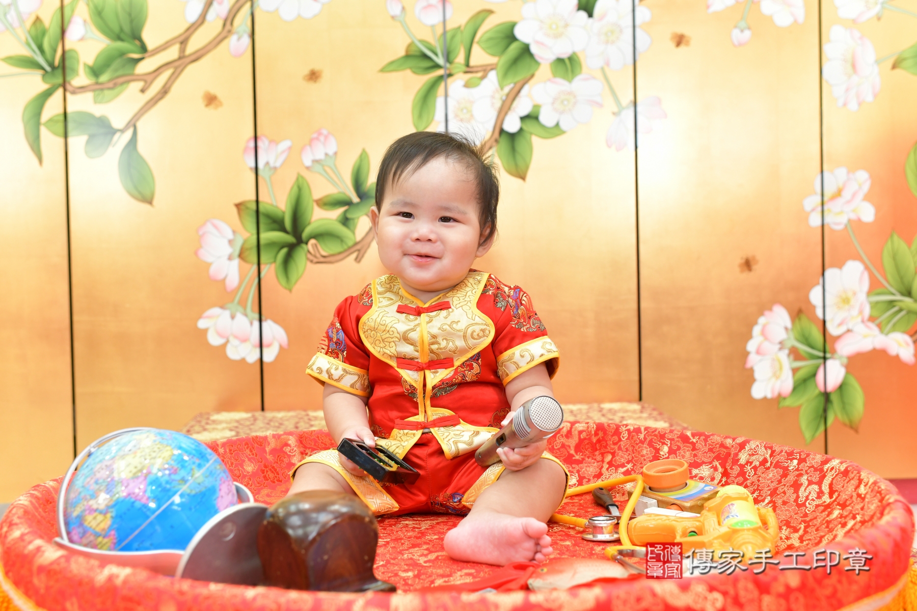 傳家台中店、抓周、古裝禮服照