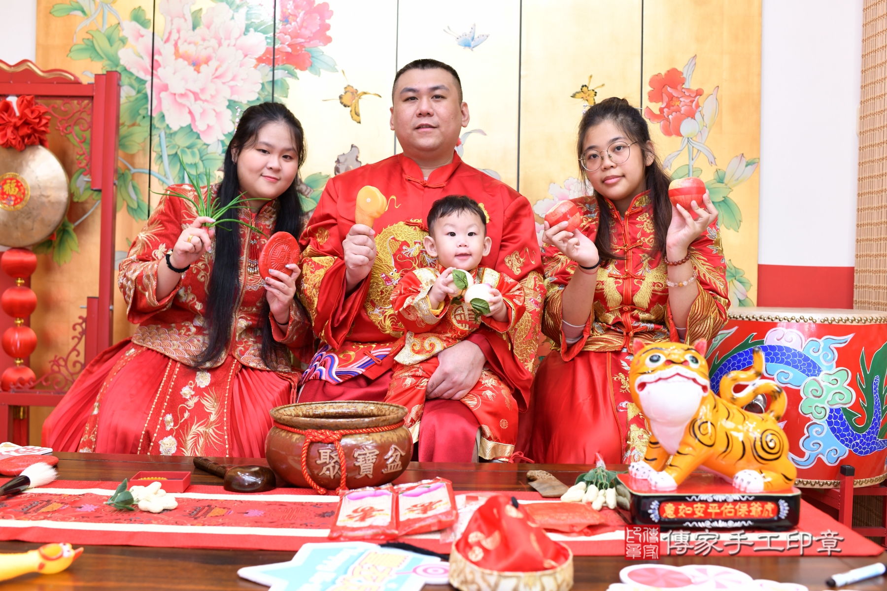 傳家台北店、抓周、古裝禮服照