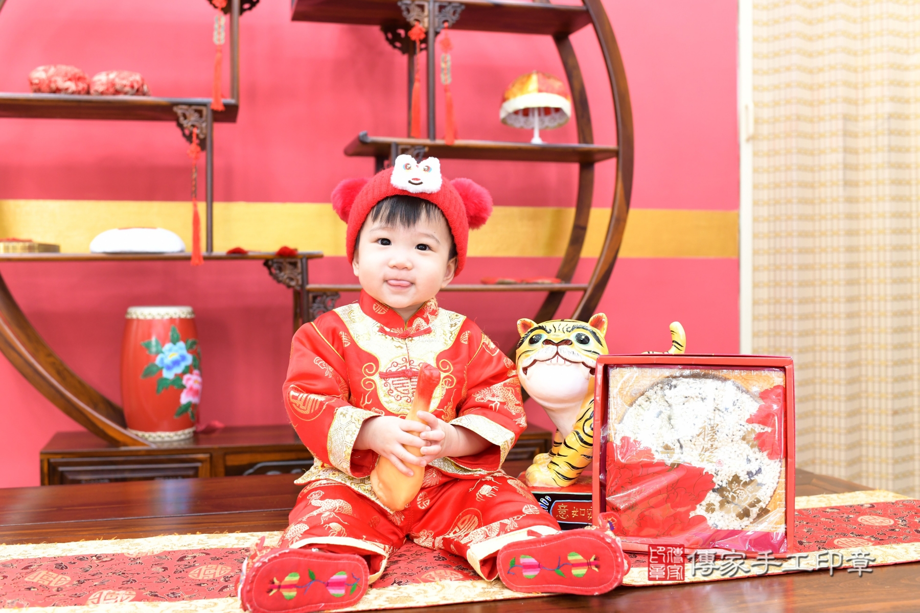 傳家台北店、抓周、古裝禮服照