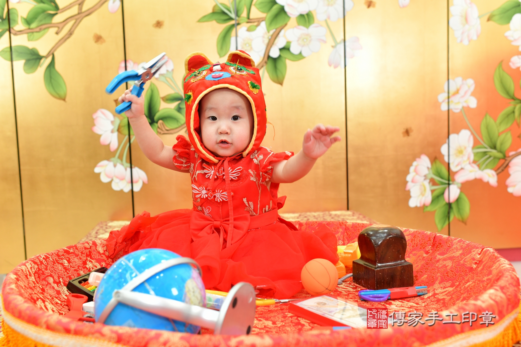 傳家台中店、抓周、古裝禮服照