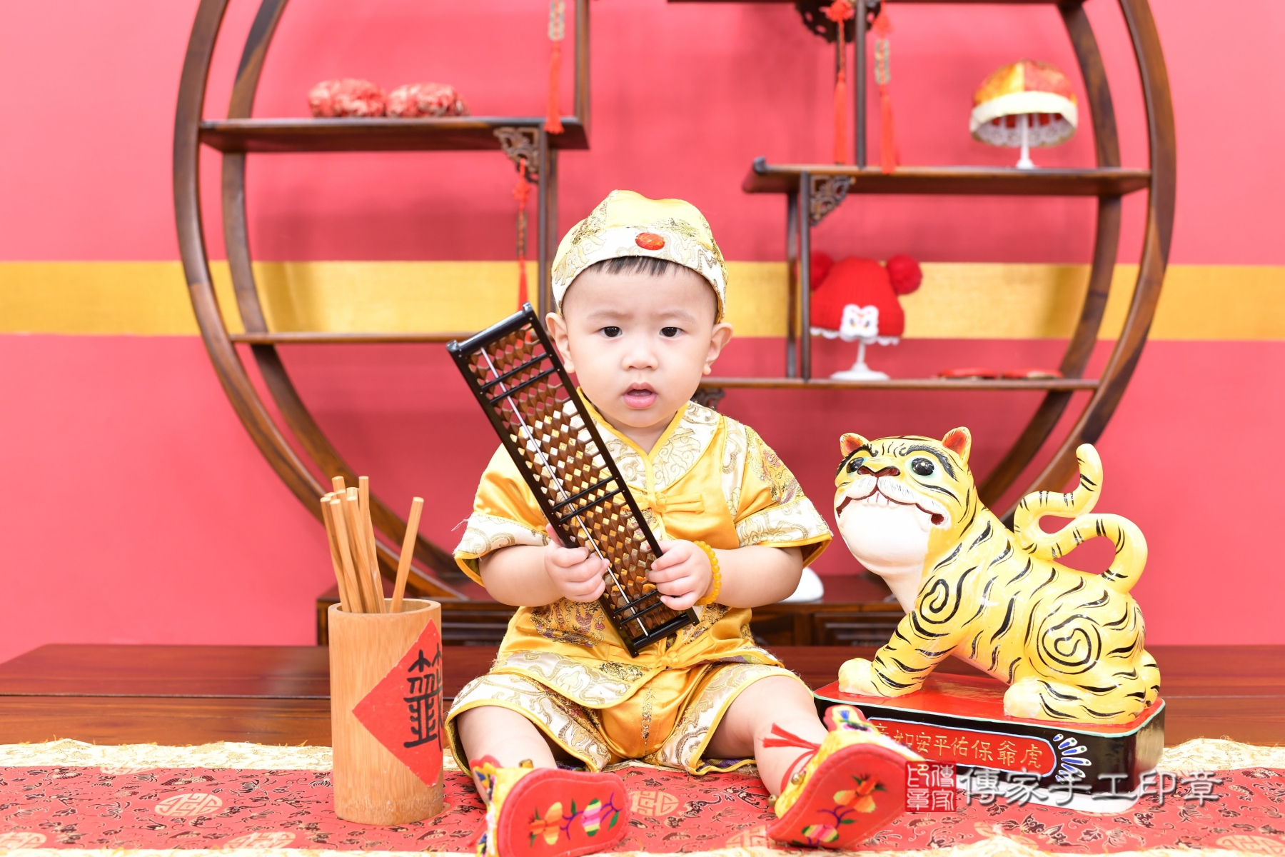 傳家新北店、抓周、古裝禮服照