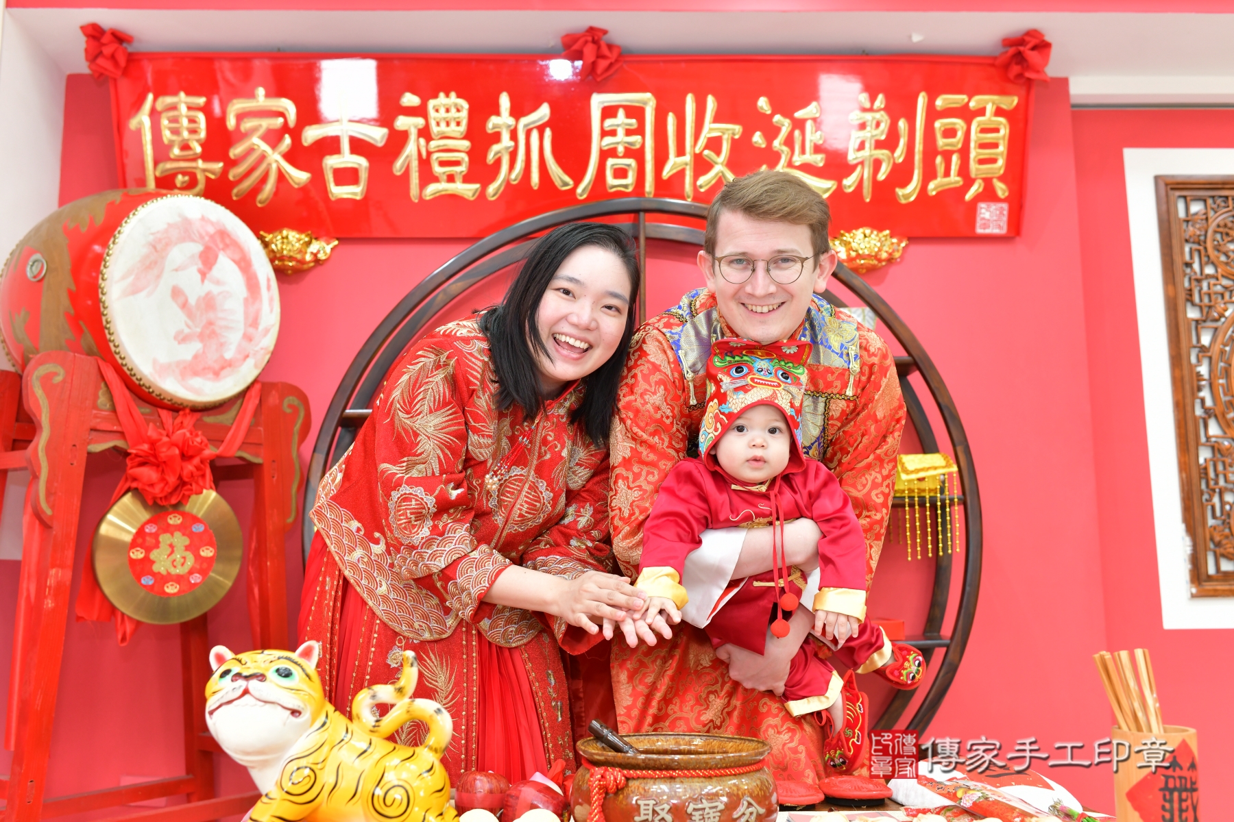 傳家台中店、抓周、古裝禮服照