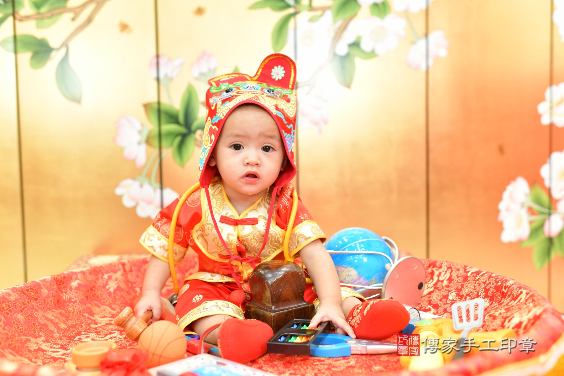 傳家台中店、抓周、古裝禮服照