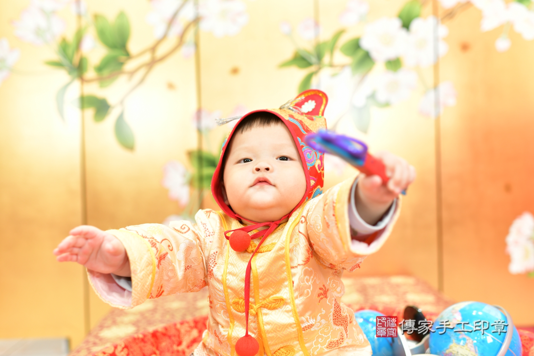 傳家台中店、抓周、古裝禮服照