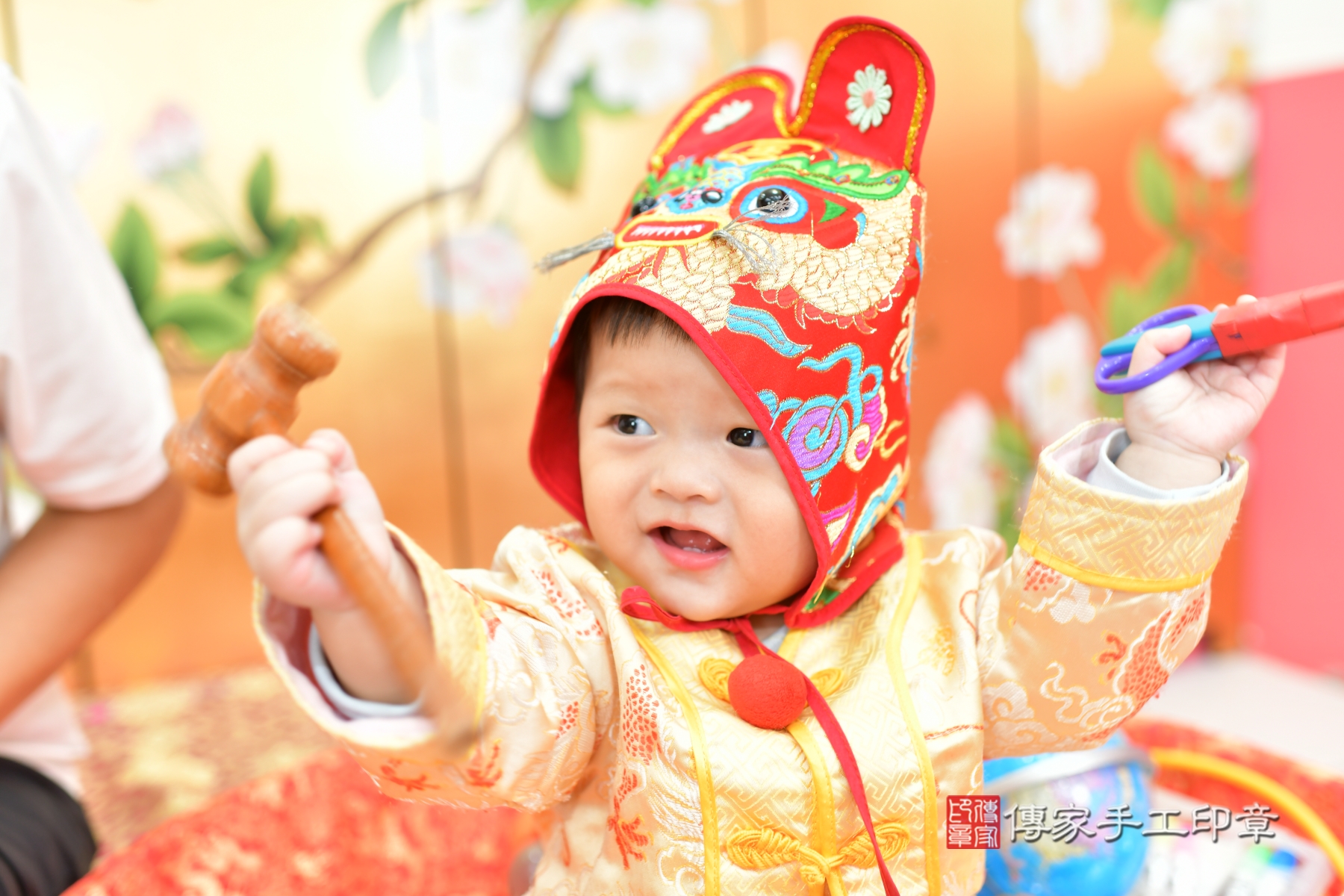 傳家台中店、抓周、古裝禮服照