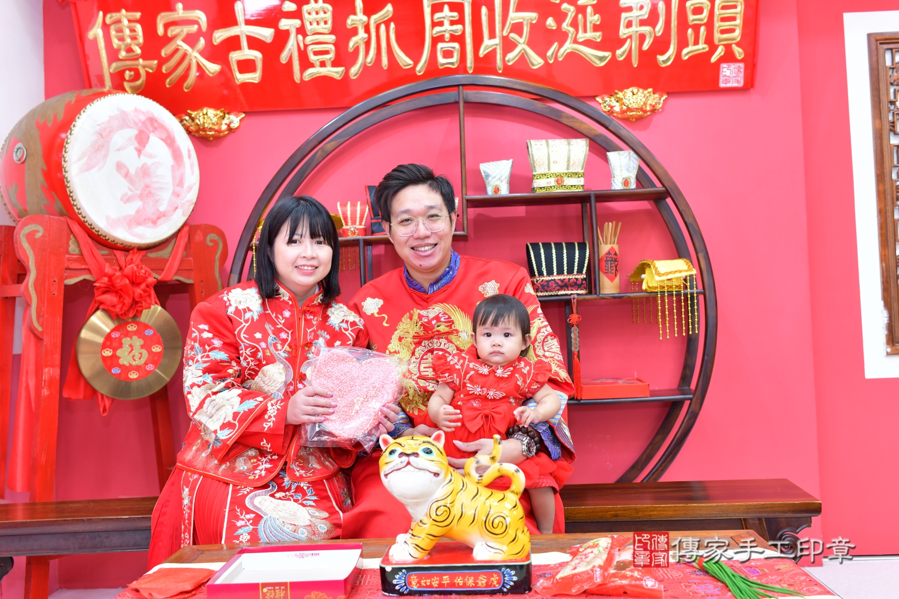 傳家台中店、抓周、古裝禮服照