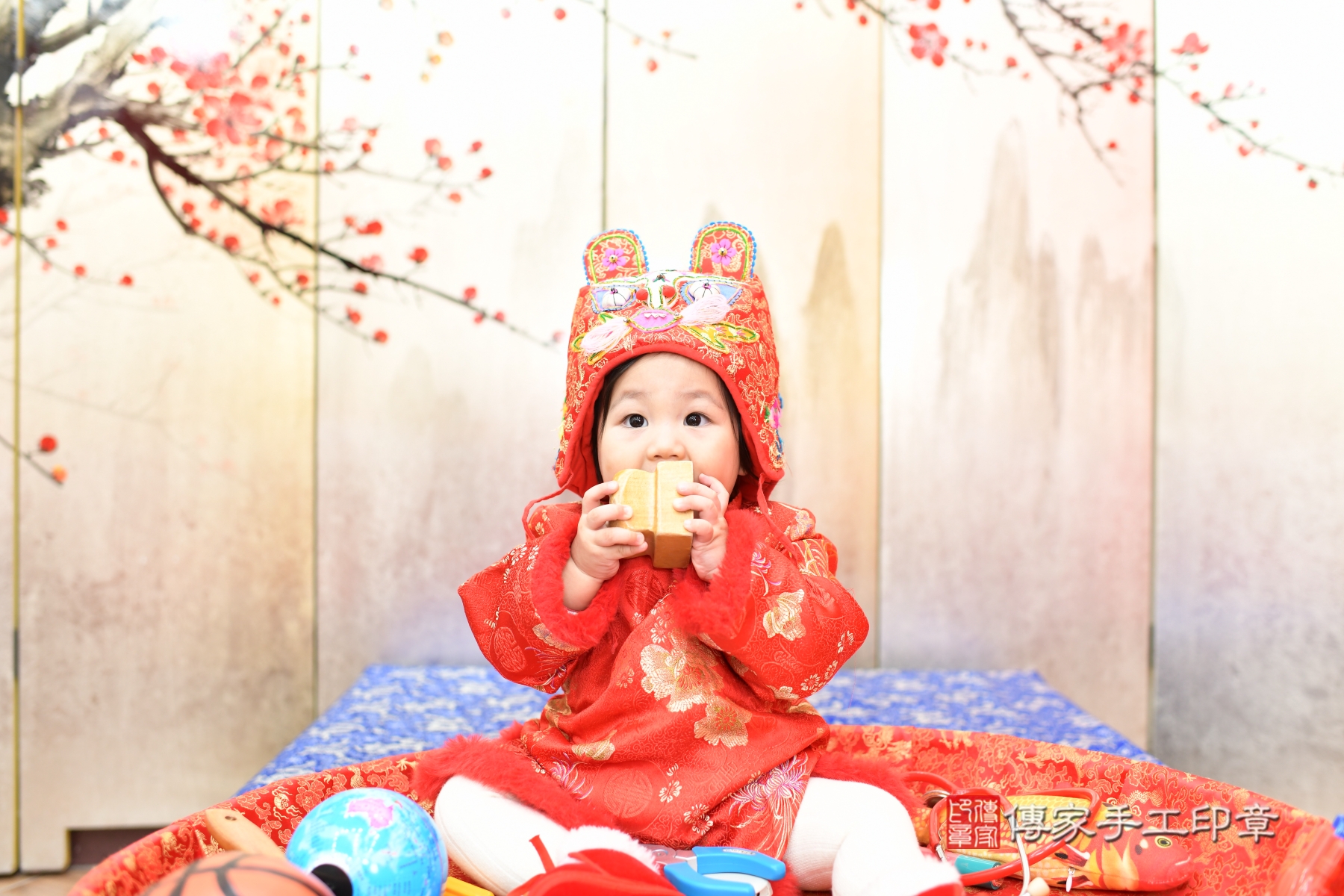傳家新北店、抓周、古裝禮服照 傳家新北店、抓周、古裝禮服照