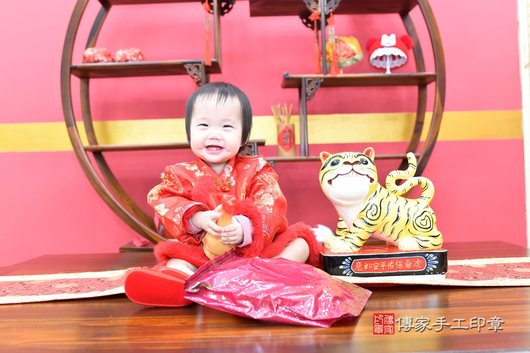 傳家新北店、抓周、古裝禮服照
