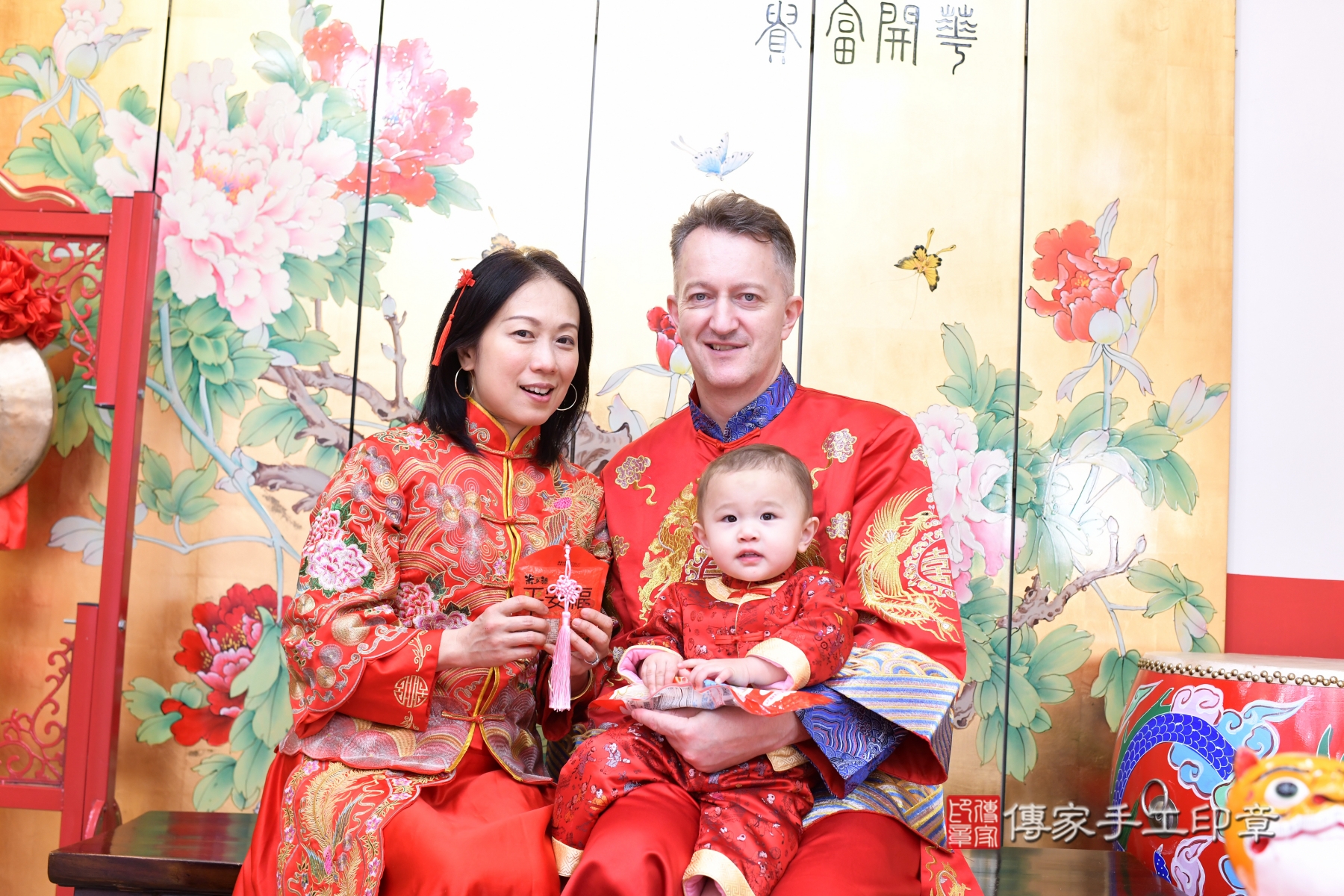 傳家台北店、抓周、古裝禮服照 傳家台北店、抓周、古裝禮服照