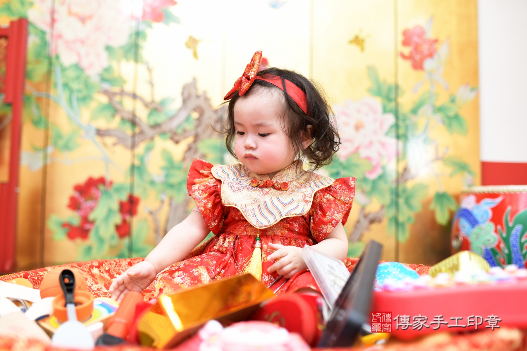 傳家台北店、抓周、古裝禮服照 傳家台北店、抓周、古裝禮服照