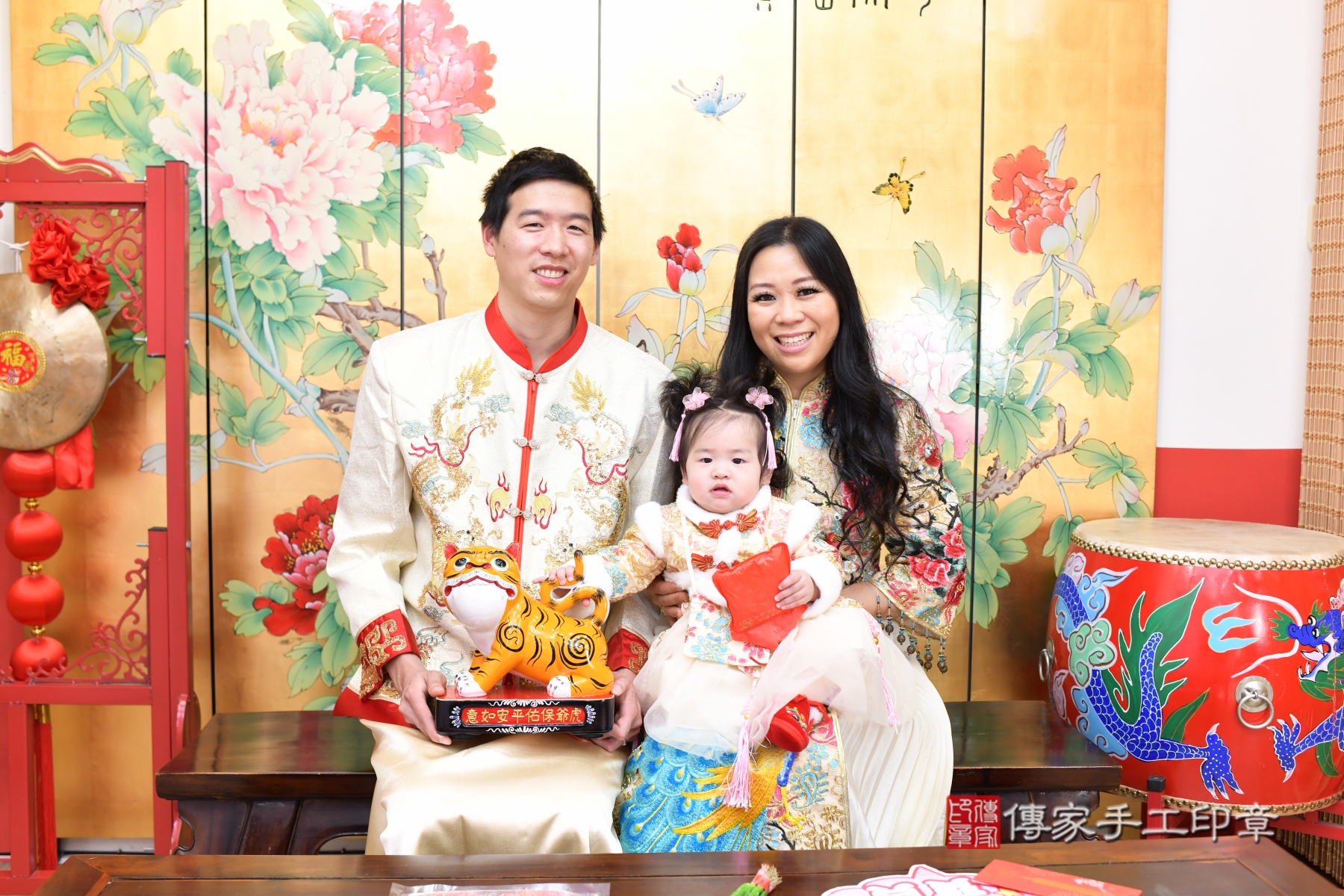 傳家台北店、抓周、古裝禮服照 傳家台北店、抓周、古裝禮服照