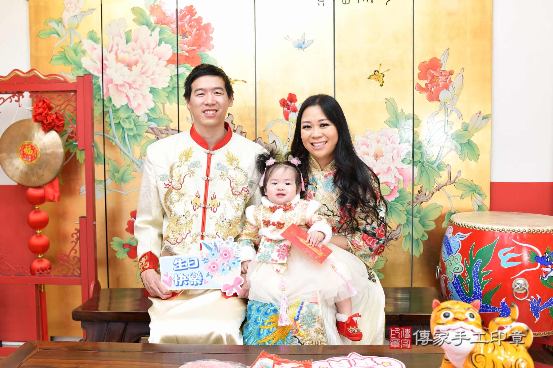 傳家台北店、抓周、古裝禮服照 傳家台北店、抓周、古裝禮服照