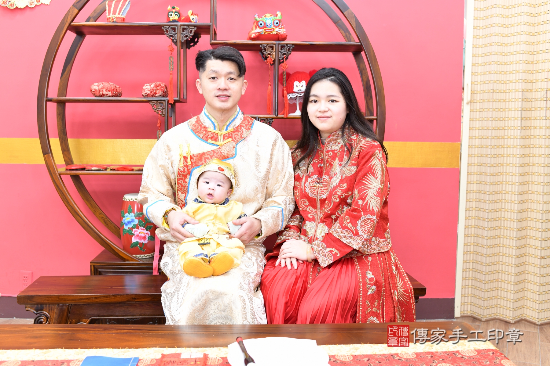 傳家台北店、收涎、古裝禮服照 傳家台北店、收涎、古裝禮服照