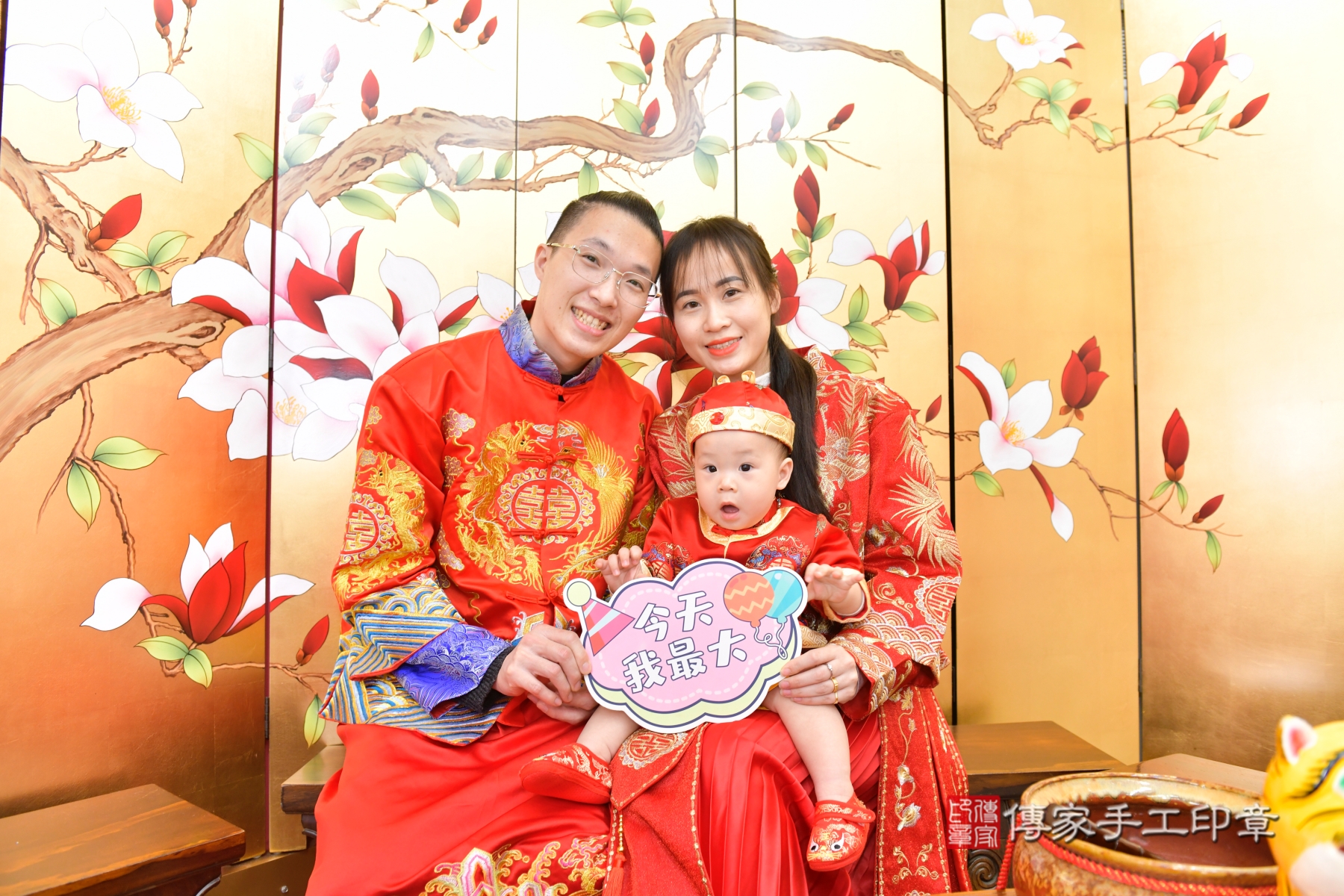 傳家新竹店、抓周、古裝禮服照 傳家新竹店、抓周、古裝禮服照