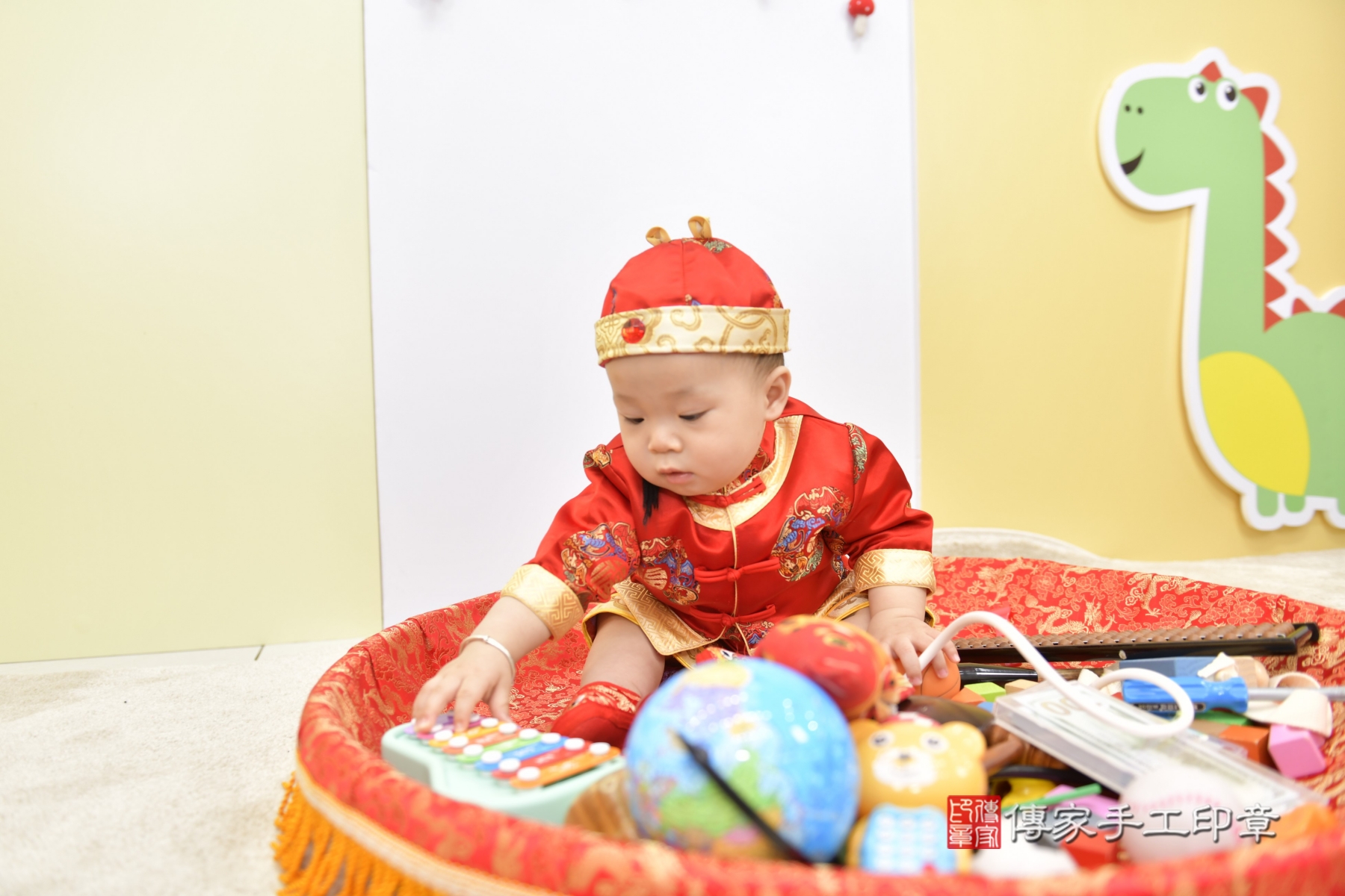 傳家新竹店、抓周、古裝禮服照