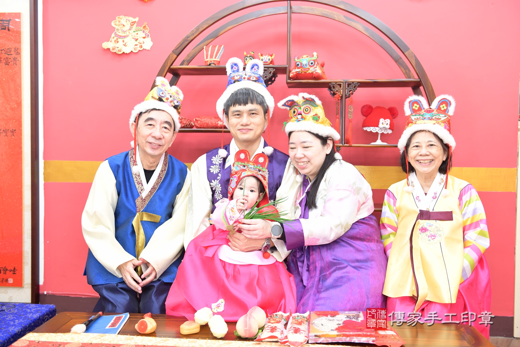 傳家台北店、抓周、古裝禮服照 傳家台北店、抓周、古裝禮服照