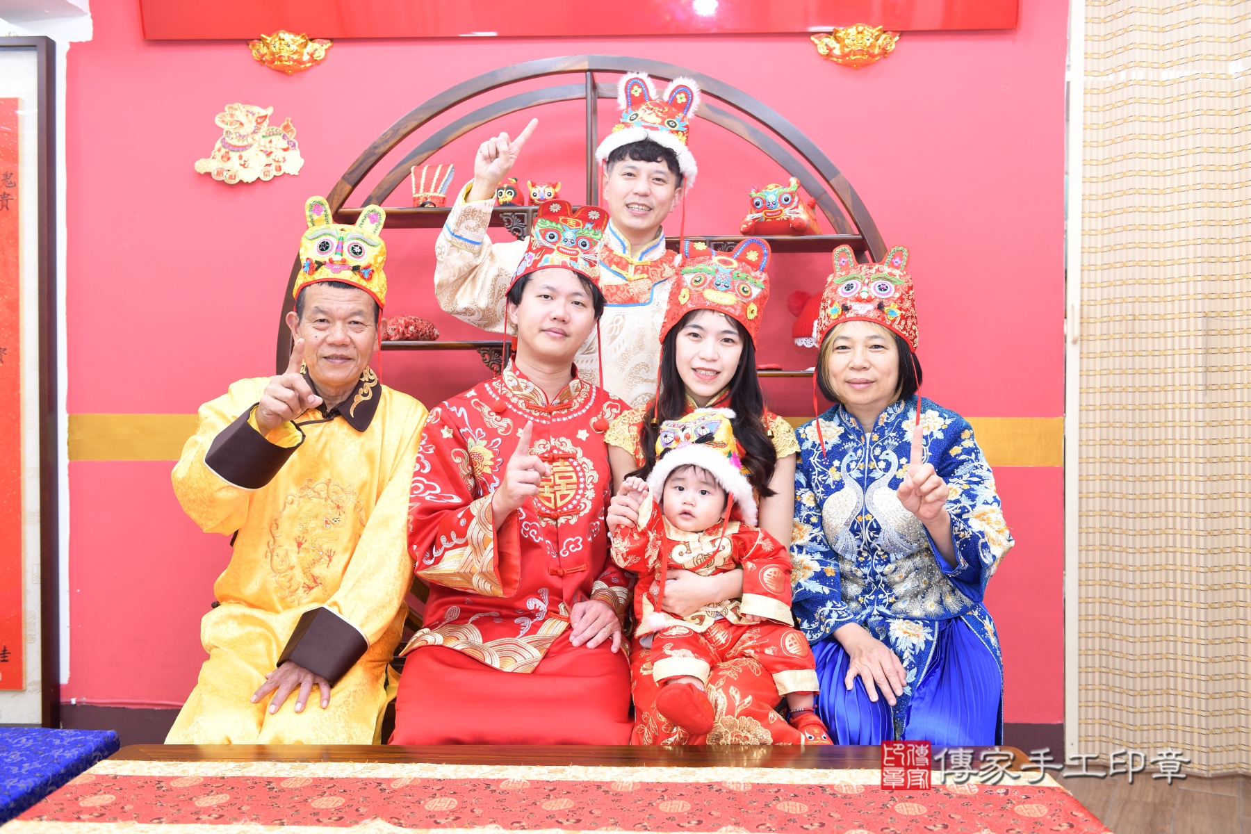 傳家台北店、抓周、古裝禮服照