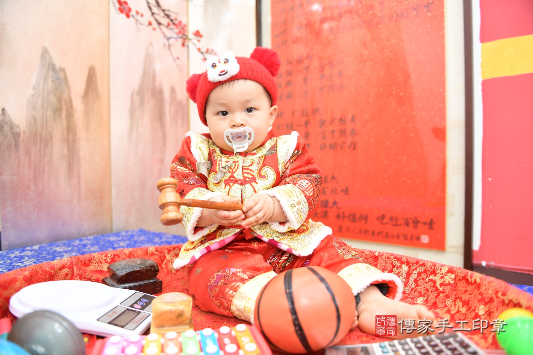 傳家台北店、抓周、古裝禮服照 傳家台北店、抓周、古裝禮服照