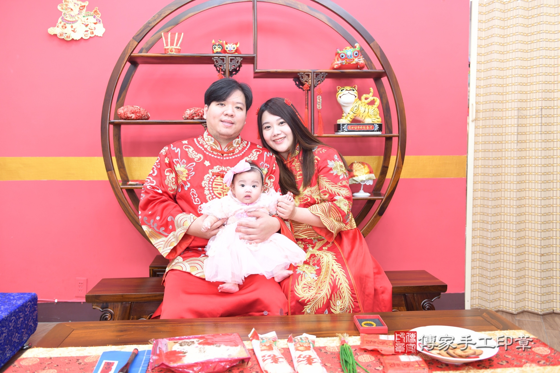 傳家台北店、收涎、古裝禮服照 傳家台北店、收涎、古裝禮服照