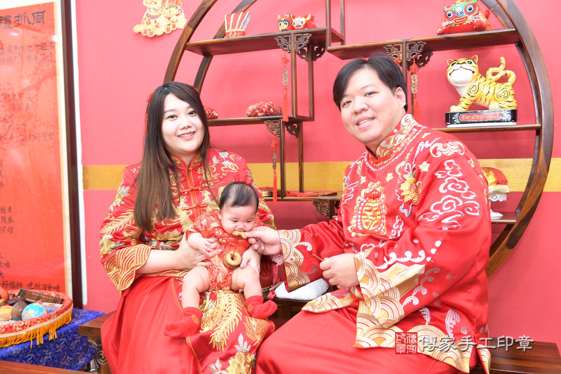 傳家台北店、收涎、古裝禮服照 傳家台北店、收涎、古裝禮服照