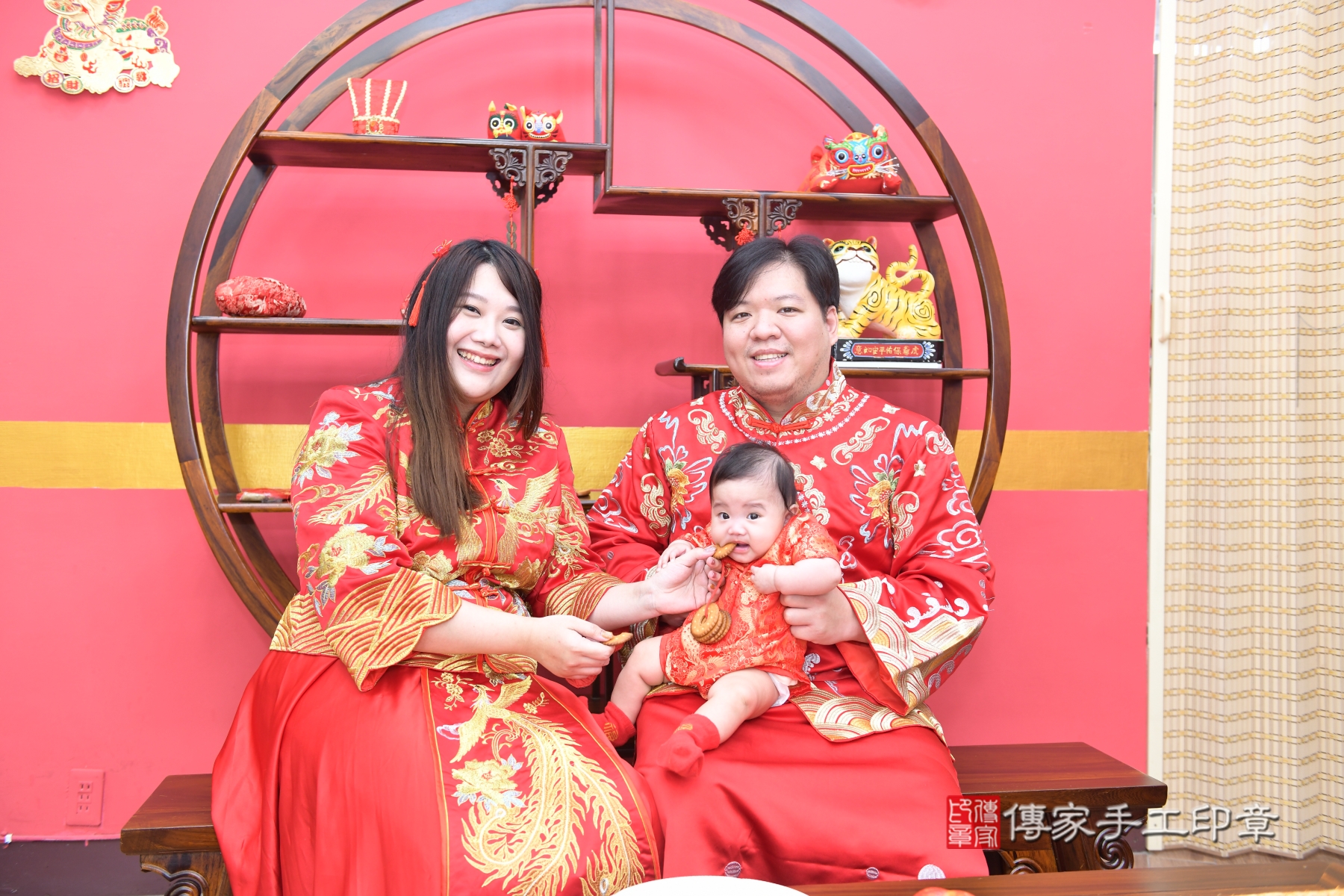 傳家台北店、收涎、古裝禮服照 傳家台北店、收涎、古裝禮服照