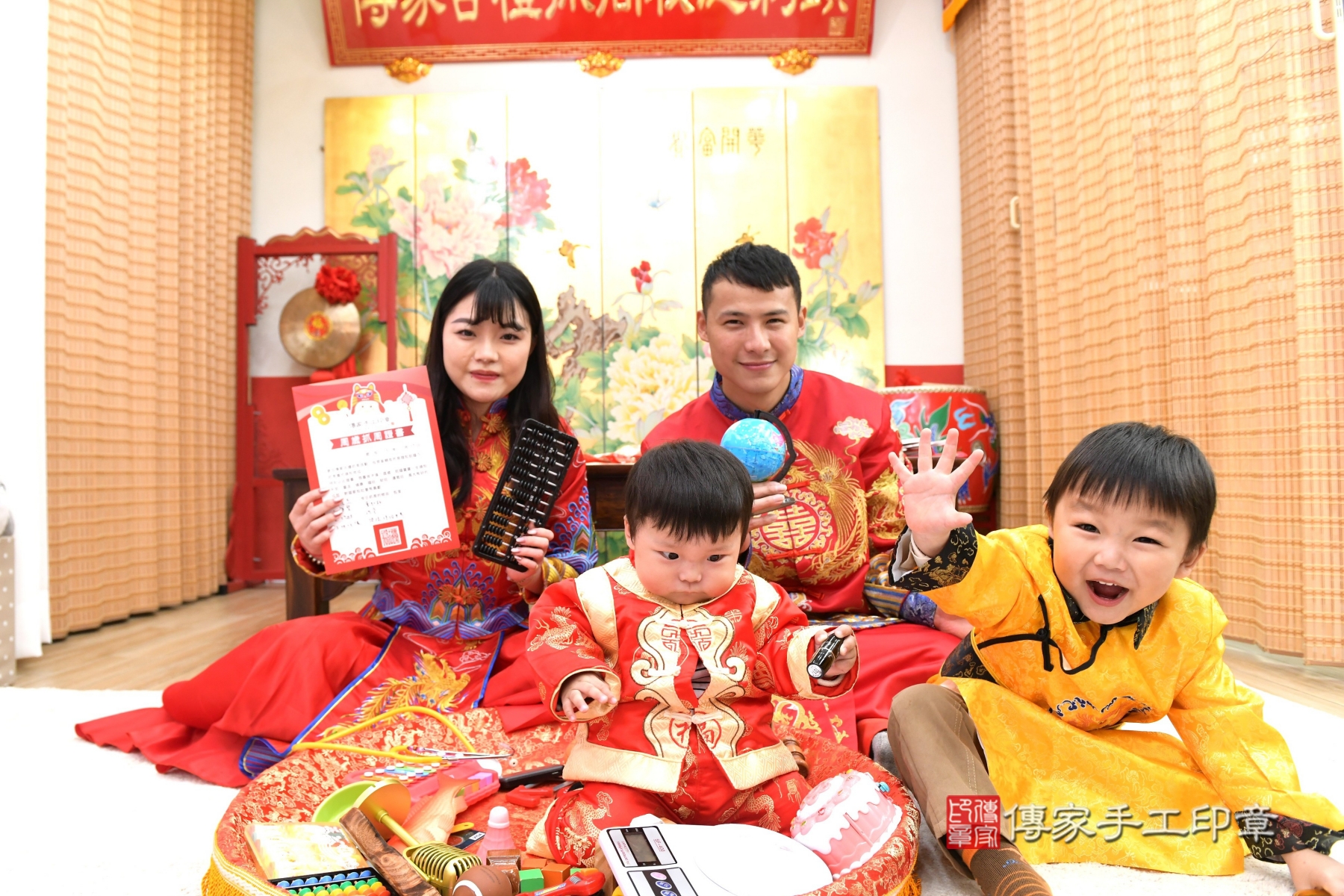 傳家台北店、抓周、收涎、古裝禮服照