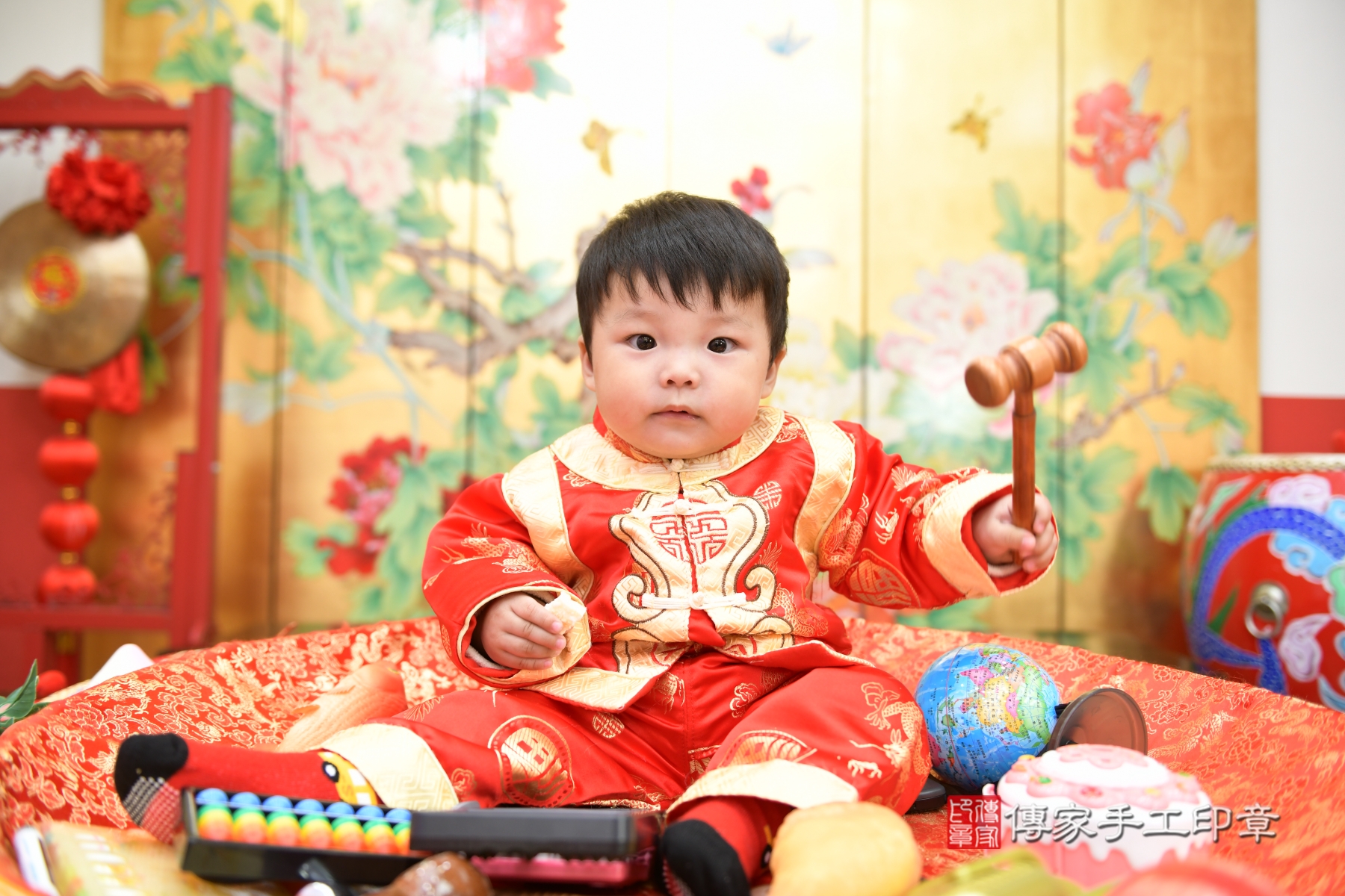 傳家台北店、抓周、收涎、古裝禮服照