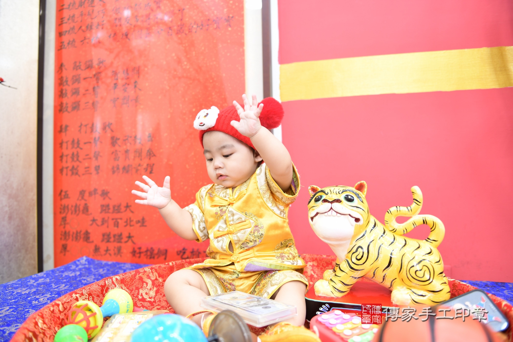 傳家新北店、抓周、古裝禮服照 傳家新北店、抓周、古裝禮服照